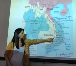 Jane Hong conducting a session of the “Immigration in American History” Gilder Lehrman workshop for California educators, June 2018 (The Gilder Lehrman Institute)