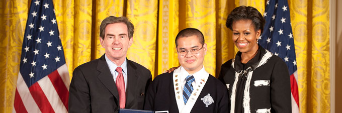 First Lady Michelle Obama presents the 2011 National Arts and Humanities Youth Program Award. First Lady Michelle Obama presents the 2011 NAHYP Award to James Basker, Preside