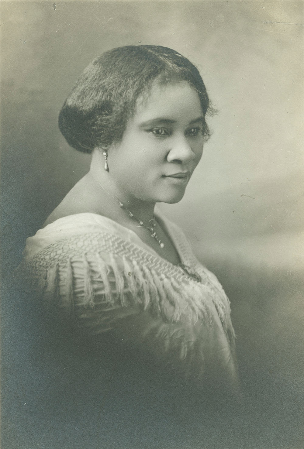 A photograph of Madam C. J. Walker by Addison N. Scurlock, ca. 1912. (National Museum of African American History & Culture, Smithsonian Institution)