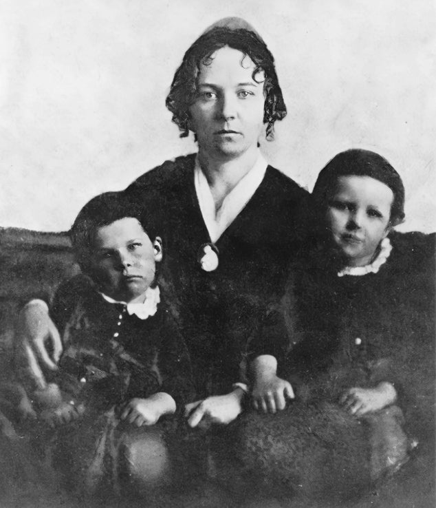 Elizabeth Cady Stanton and two of her sons, Daniel and Henry, 1848 (Library on Congress)