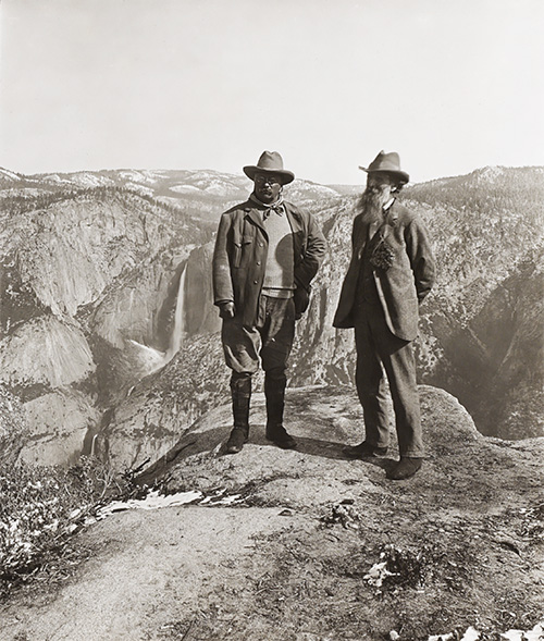 President Theodore Roosevelt and the preservationist John Muir on Glacier Point, Yosemite Valley, California, by Underwood & Underwood, Washington DC,1903 (Library of Congress)