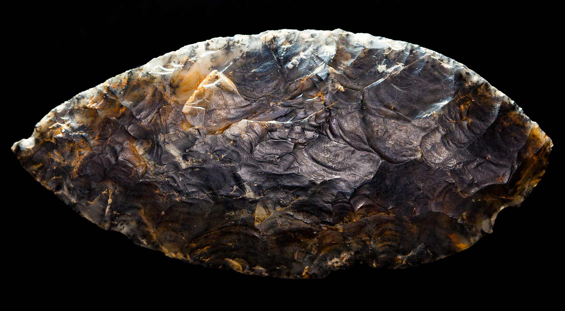 Knife made of Hozomeen chert from the upper Skagit River valley (Photo courtesy of Benjamin Drummond, 2010)