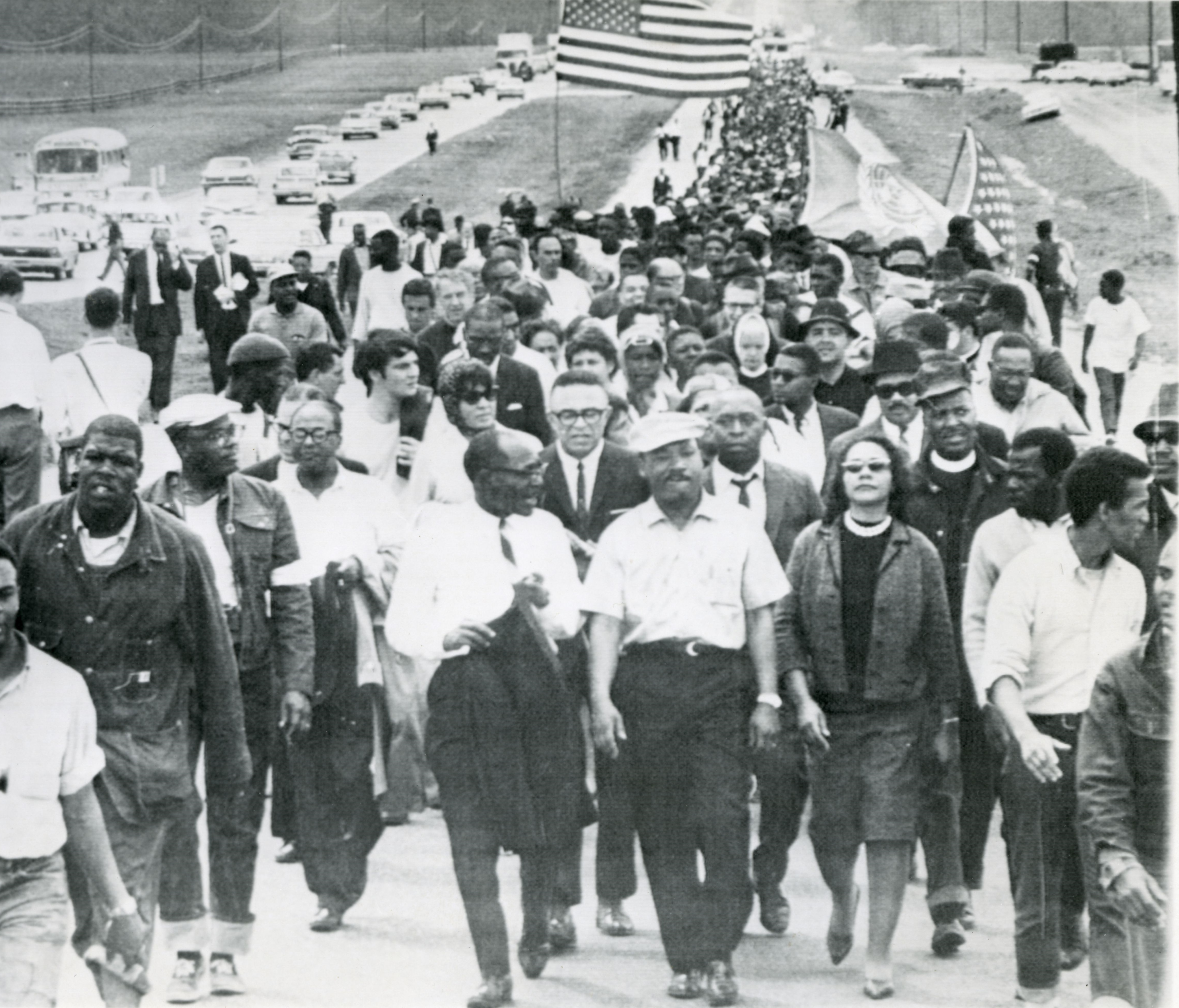 Martin Luther King Jr. leading the march from Selma to Montgomery, Alabama, March 24, 1965. (The Gilder Lehrman Institute of American History, GLC09737.05)