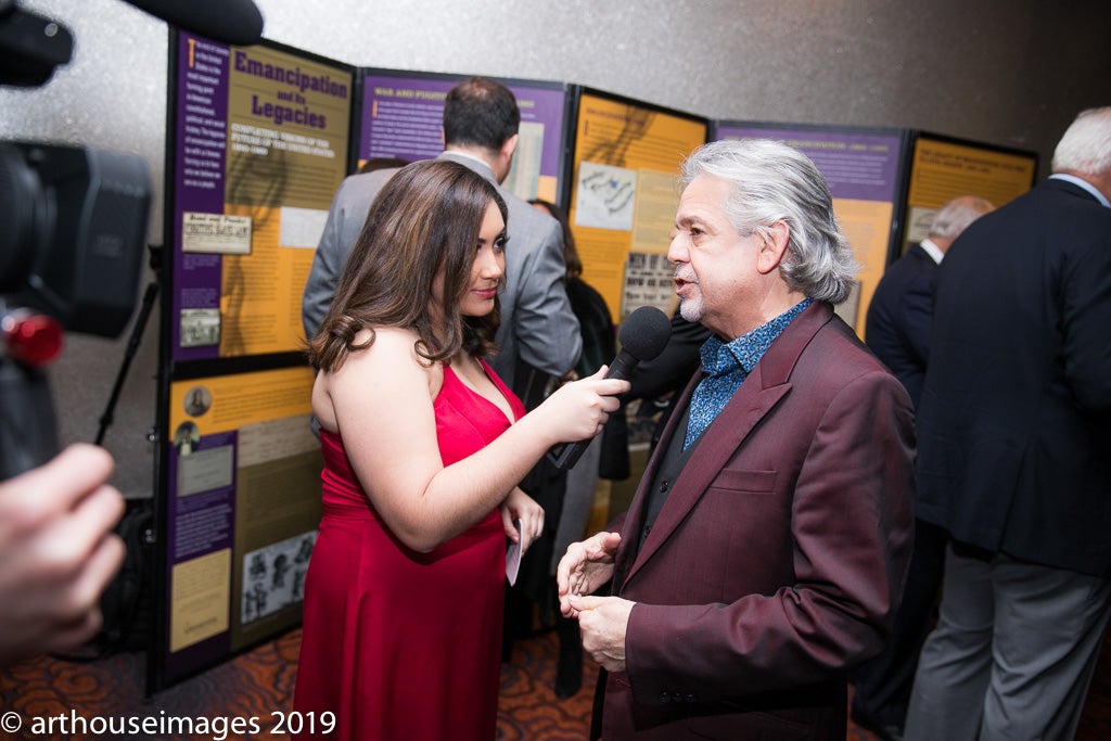 Student Advisory Council member and Gala introductory speaker Angelee Gonzalez with Gilder Lehrman Trustee Luis A. Miranda, Jr.