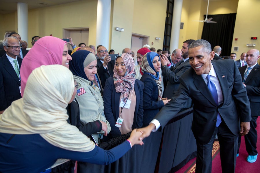 President Barack Obama visits a mosque in Baltimore, Maryland, photograph by Pete Souza, February 3, 2016 (Official White House Photo)