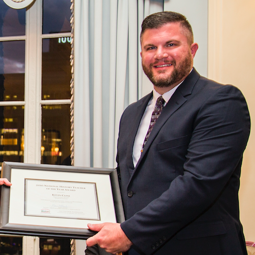 Kevin Cline at the 2016 National History Teacher of the Year ceremony