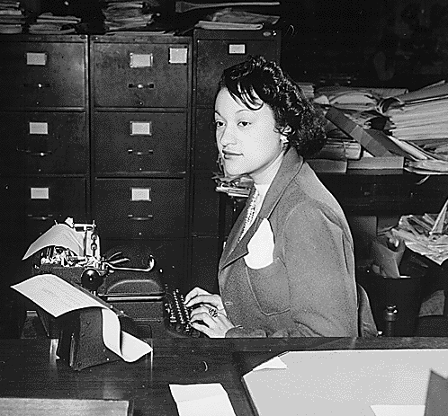 Clara Camille Carroll at work in Washington DC, 1943. (National Archives)