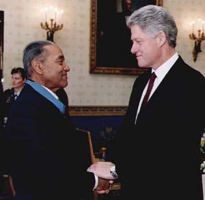 Vernon Baker, recipient of the Medal of Honor, with President Clinton at the Whi