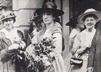 First woman elected to Congress, Republican Jeannette Rankin of Montana arrives in Washington DC, 1917. (Courtesy of Wendy Chmielewski and Jill Norgren) Jeannette Rankin, Washington DC, 1917. (Courtesy of Wendy Chmielewski and Jill N