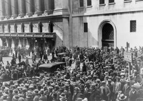 Crowd of people gather outside the New York Stock Exchange following the Crash of 1929 (Library of Congress)