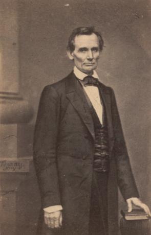 Abraham lincoln great emancipator essay