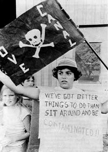 A protest by Love Canal residents, ca. 1978. EPA photo/Wikipedia