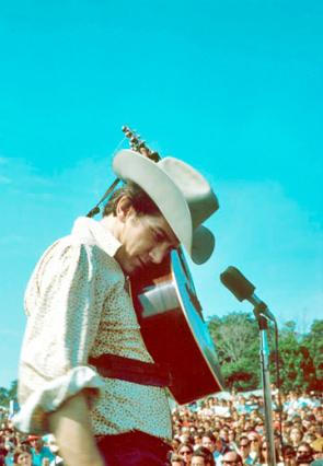 Corwin, Robert, photographer. Phil Ochs, Newport Folk Festival, 1966. Photograph