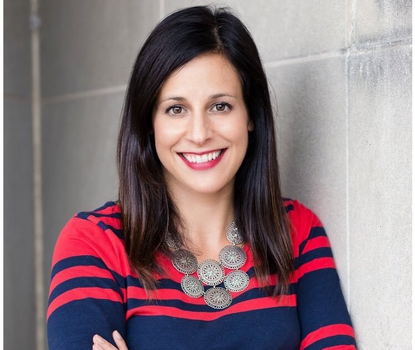 Headshot of Sara Ziemnik
