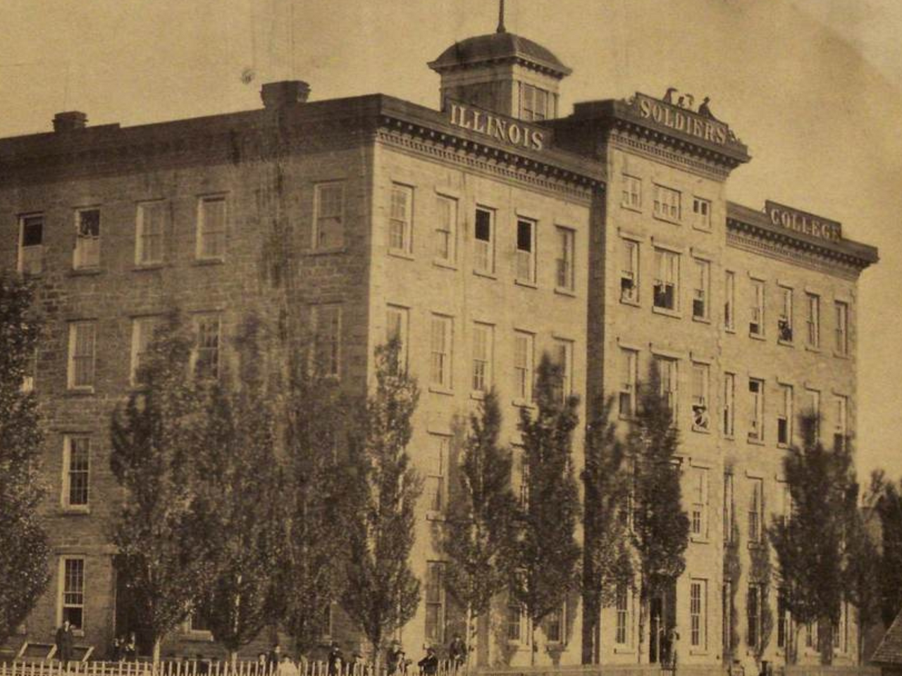 photograph from ca. 1866 of Illinois Soldiers College