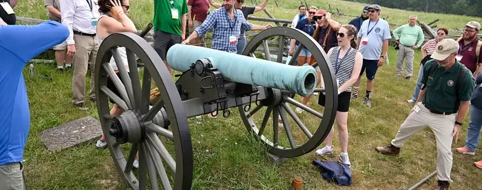 Teachers on the Gettysburg Battlefield with cannon