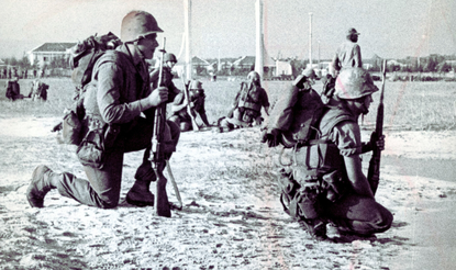 Photo of US troops in Vietnam.