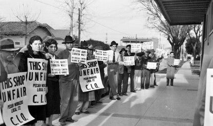 Pecan Shellers picketing in 1938