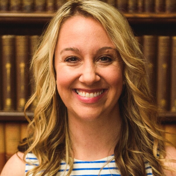 A headshot of Lindsey Charron.
