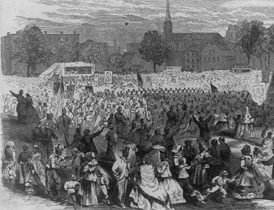 View of antebellum crowd