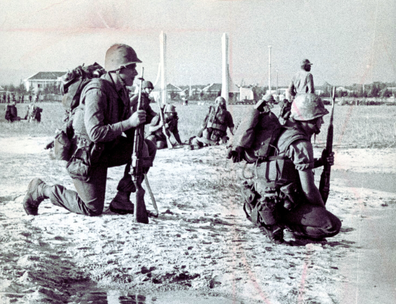 Photo of US troops in Vietnam.