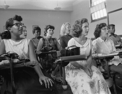 Integrated classroom at Anacostia High School, Washington, D.C.